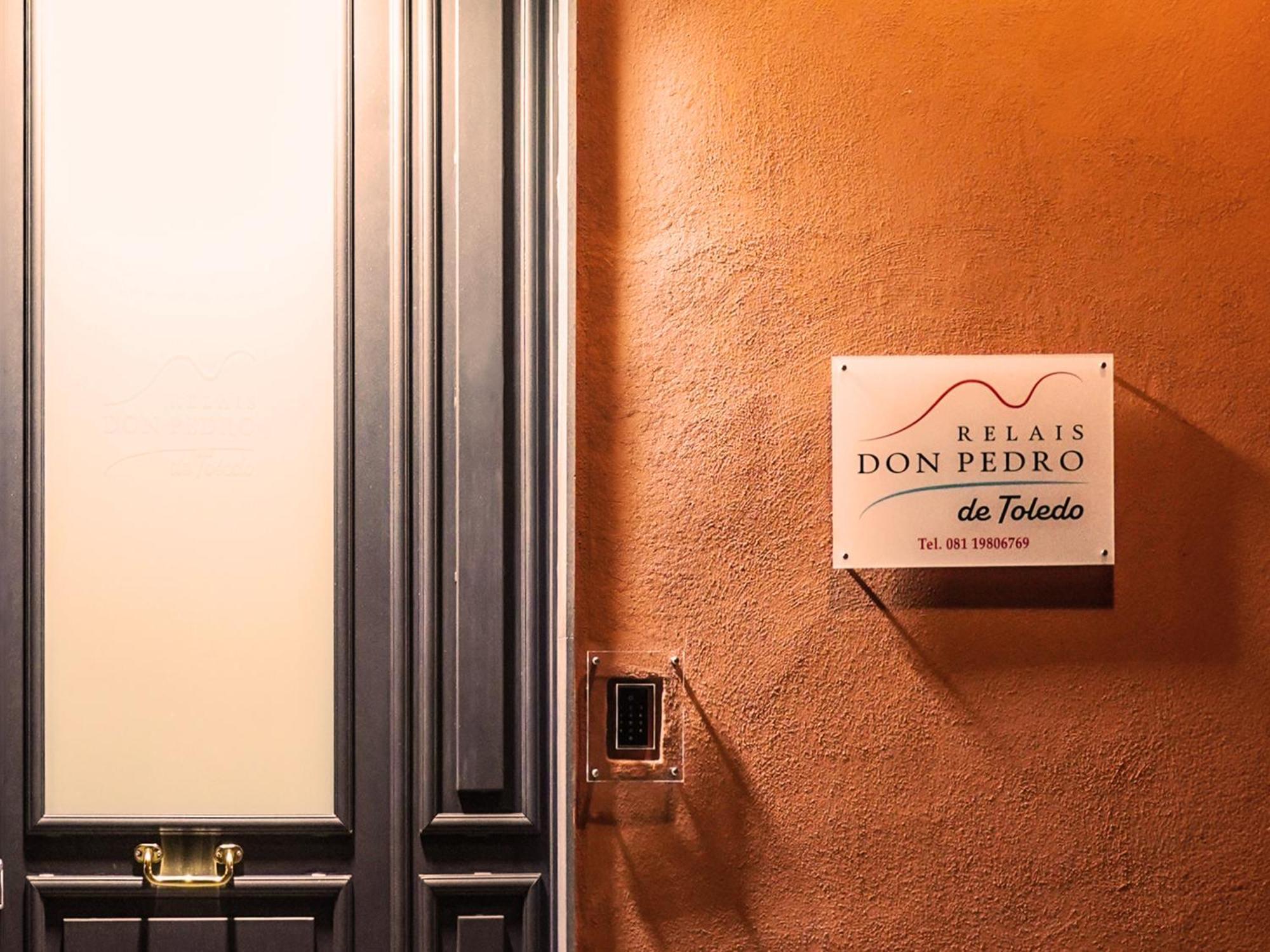 Hotel Relais Don Pedro De Toledo Neapel Exterior foto